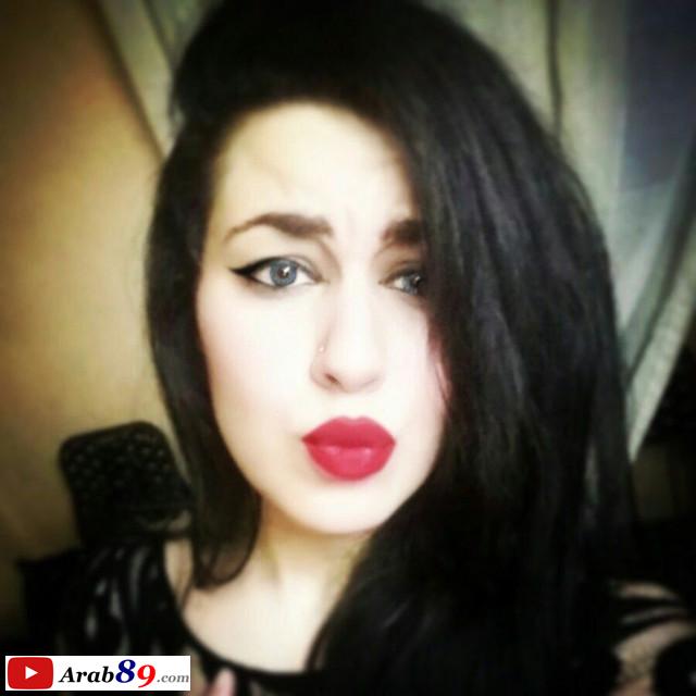 مصرية ساخنة نار رغم ظروفها